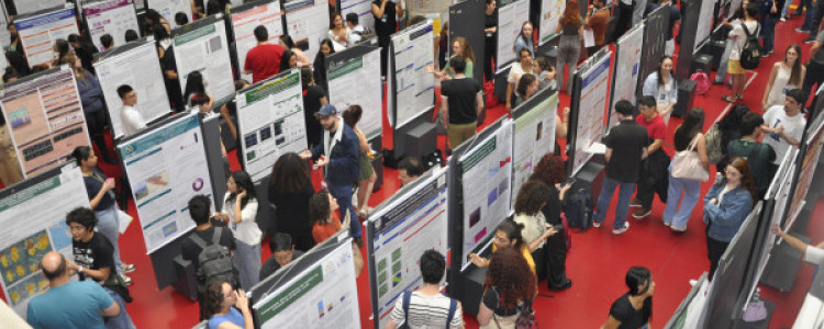 Alunos da UFABC e USCS se encontram em evento anual de iniciação científica